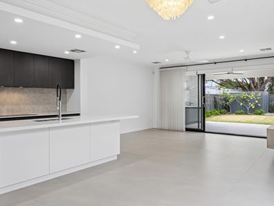 150B Cobb Street, Doubleview WA 6018
