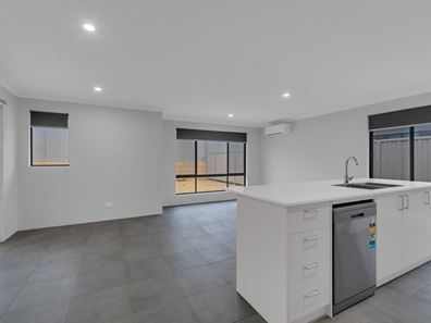 31 Sunglow Street, Karnup WA 6176