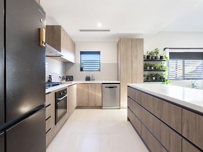 1/21 McNicholl Street, Rockingham WA 6168