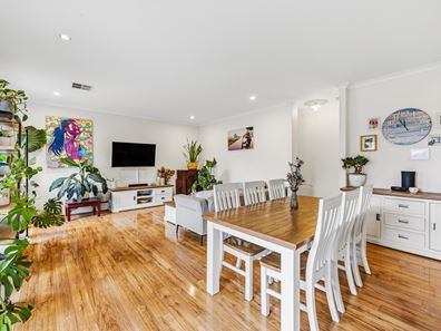 3 Vidler Street, Cloverdale WA 6105