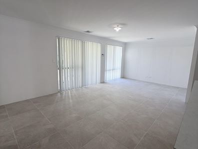 26 Lady Lindsay Cove, Yanchep WA 6035