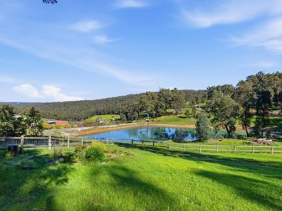 140 Irymple Road, Roleystone WA 6111