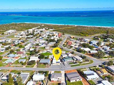 22 DRUMMOND CIRCUS, Cervantes WA 6511