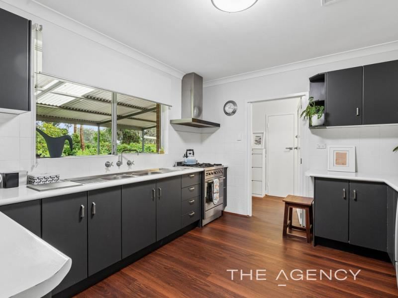 13 Sunninghill Road, Stoneville