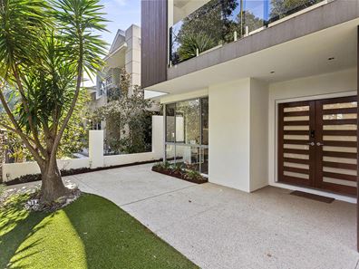 2 Honeypot Way, Churchlands WA 6018