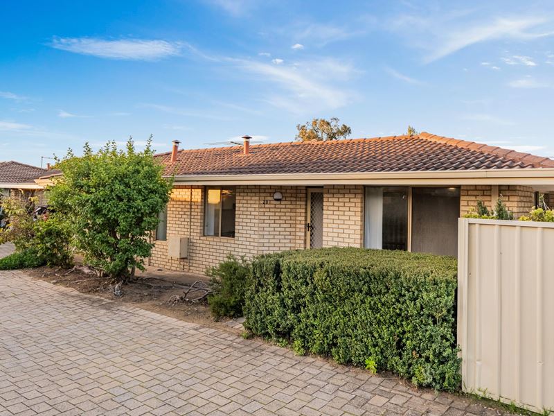 20/10 Merope Close, Rockingham WA 6168
