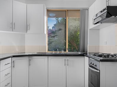 20/10 Merope Close, Rockingham WA 6168