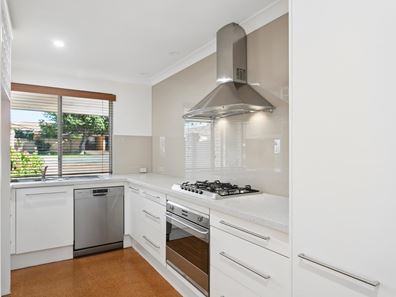 1/26 Dover Road, Scarborough WA 6019