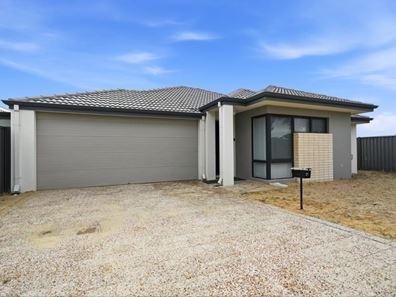 21 Cannes Way, Dayton WA 6055