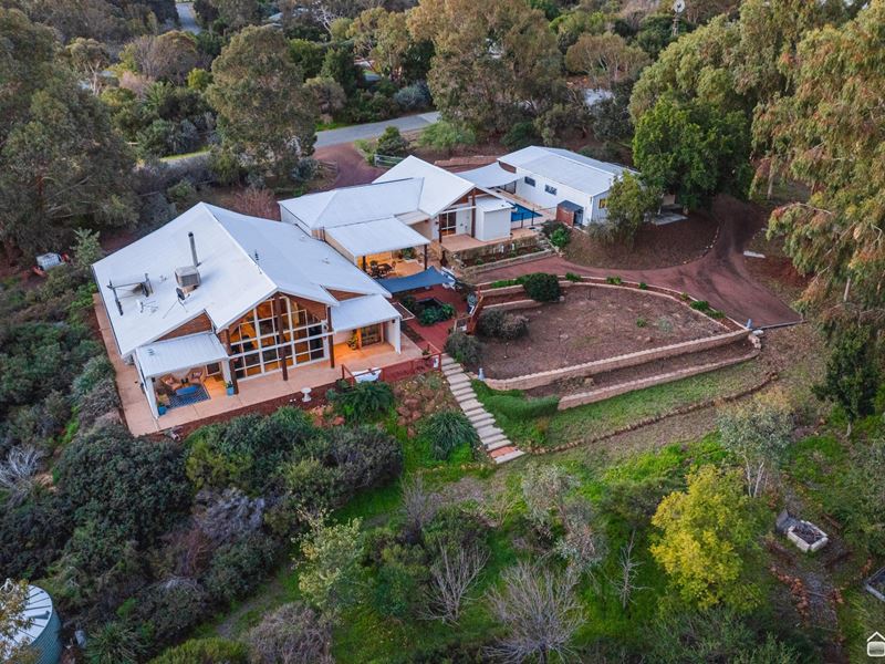 7 Butter Gum Close, Serpentine