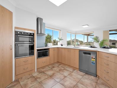 11 Yardarm Court, Ocean Reef WA 6027