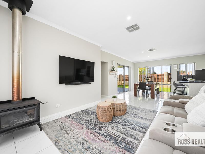 2 Grandis Road, Dayton WA 6055