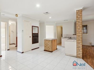 112 Lowanna Way, Armadale WA 6112