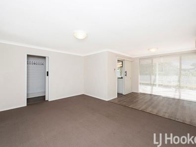 26 Mangles Street, Warnbro WA 6169