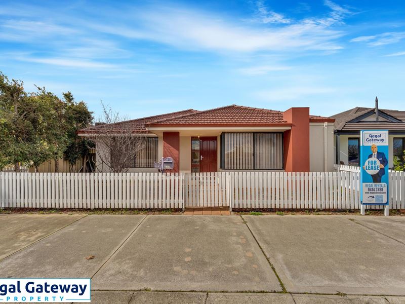 27 Harvest Lakes Boulevard, Atwell WA 6164