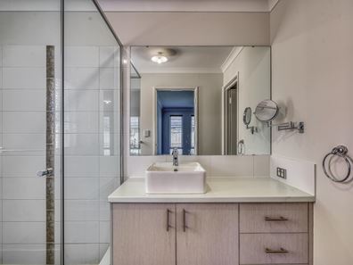 96 Malata Ridge, Lakelands WA 6180