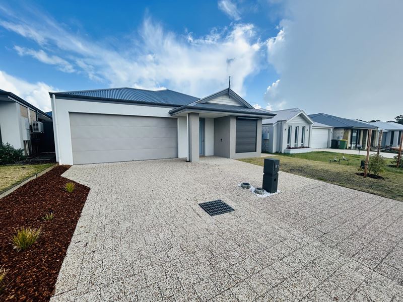 51 Hokitika Drive, Dudley Park WA 6210