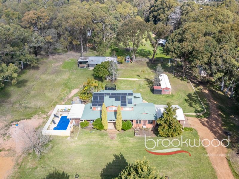 1530 Walker Street, Mundaring WA 6073
