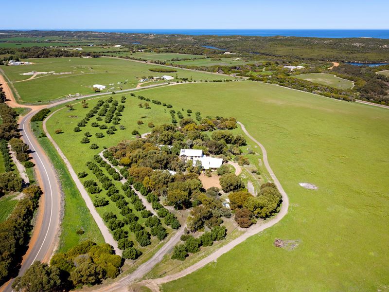 79 Jandanol Road, Rudds Gully WA 6532