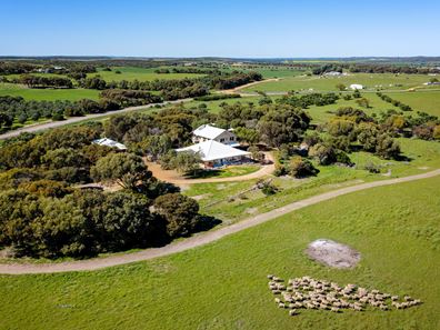 79 Jandanol Road, Rudds Gully WA 6532