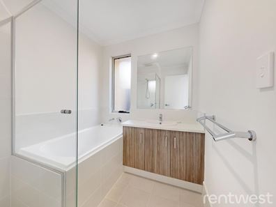 44 Kookaburra Street, Eglinton WA 6034