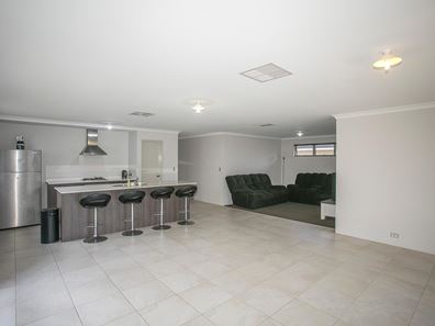 16 Mauve Way, Aveley WA 6069