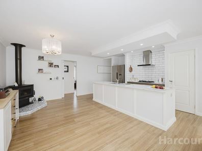 80 Grandis Boulevard, Banksia Grove WA 6031