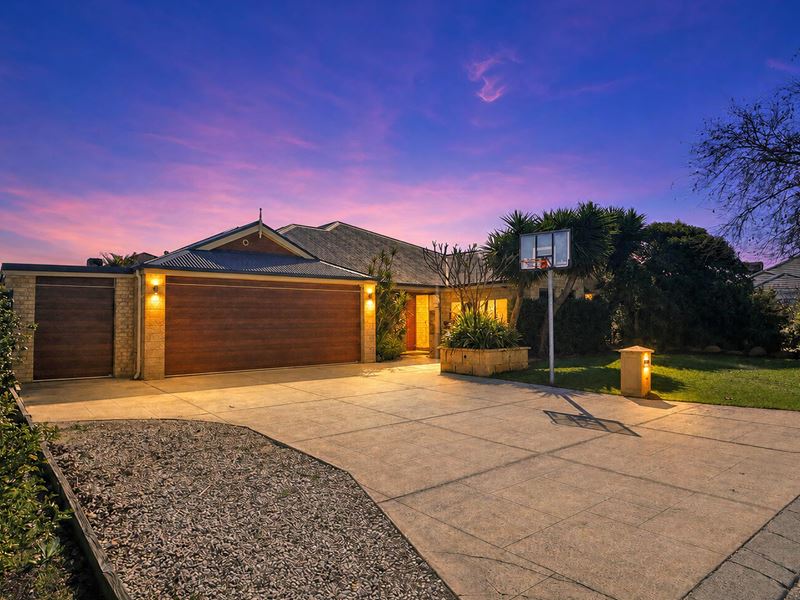 11 Satine Turn, Aveley