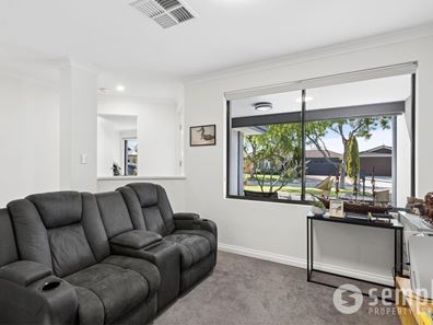 17 Jerrat Mews, Atwell WA 6164