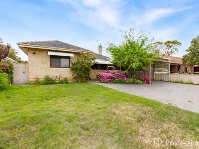 9 Hitchcock Street, St James WA 6102