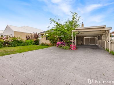 9 Hitchcock Street, St James WA 6102