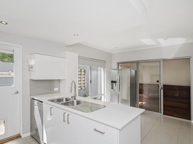14B Bauxite Lane, Joondanna WA 6060