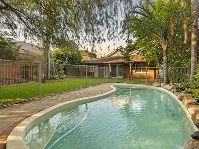 80 Dundas Road, Inglewood WA 6052