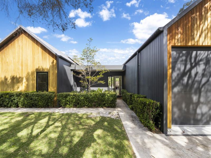 25 Curtis Street, Dunsborough WA 6281