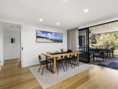 25 Curtis Street, Dunsborough WA 6281