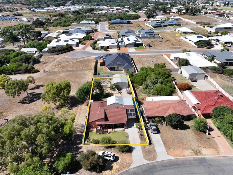 9 Peterwangey Place, Port Denison WA 6525