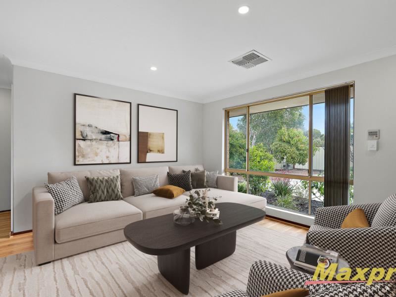 3/8 Neon Close, Parkwood WA 6147