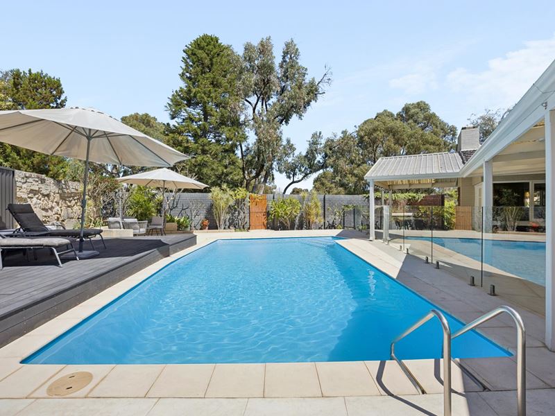 8 Oleander Way, Kallaroo WA 6025