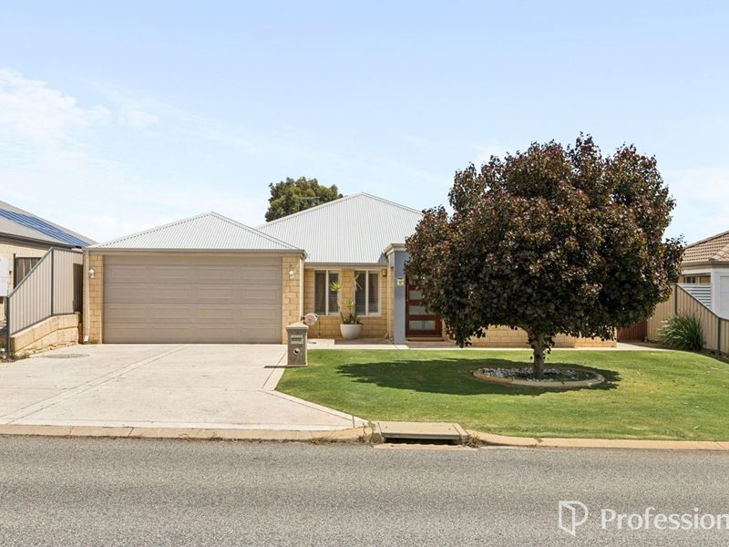 32 Evans Way, Byford WA 6122