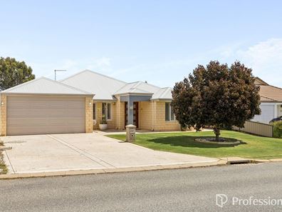 32 Evans Way, Byford WA 6122