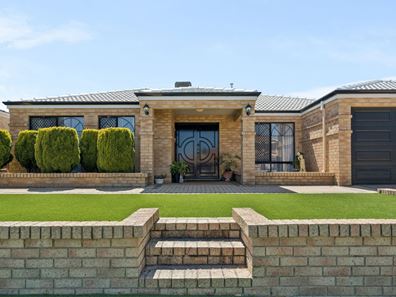 5 Burtonia Place, Canning Vale WA 6155