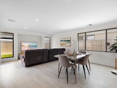 32 Becker Loop, Mandogalup WA 6167