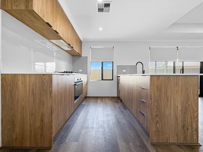 10 Wisdom Cl, Yanchep WA 6035
