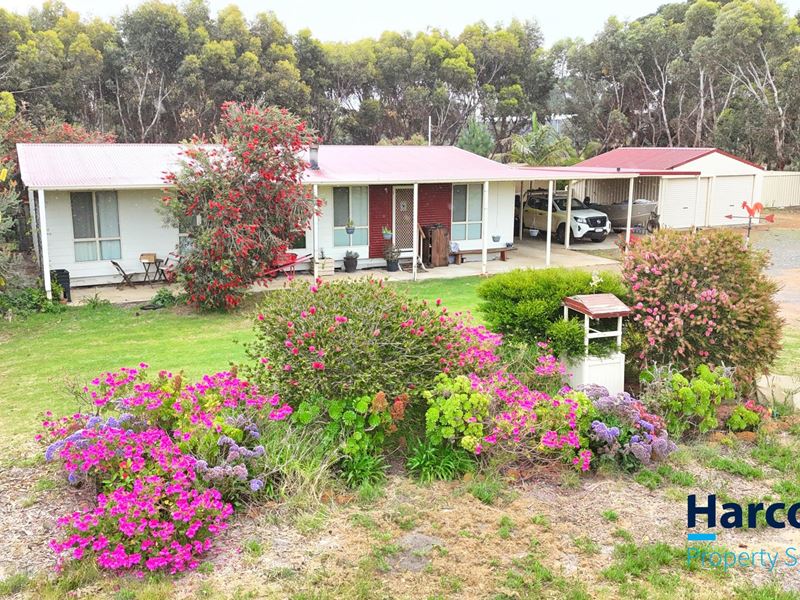 241 Cambewarra Drive, Hopetoun