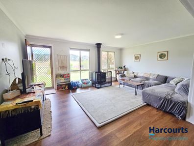 241 Cambewarra Drive, Hopetoun WA 6348