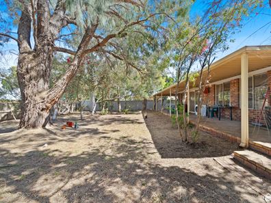 2 Wallaby Place, Brookdale WA 6112