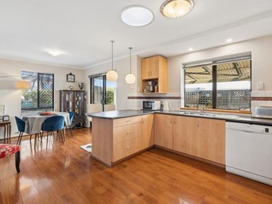 5A Worner Crescent, Karrinyup WA 6018