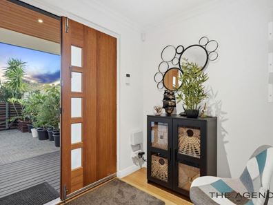 33 Susan Road, Madeley WA 6065