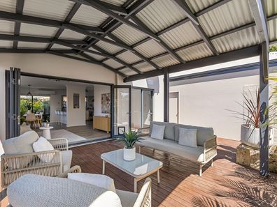 10 Easton Lane, Doubleview WA 6018