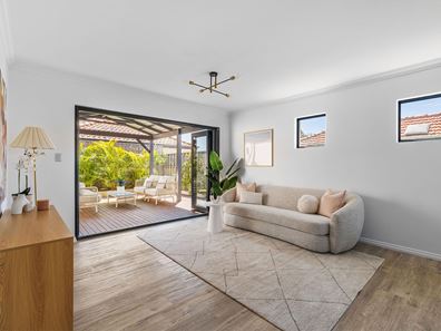 10 Easton Lane, Doubleview WA 6018